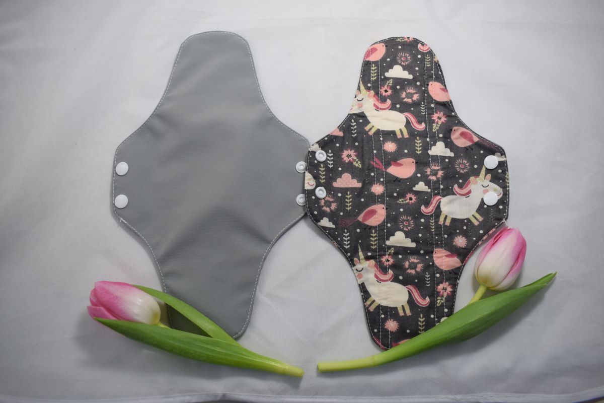 Absorbant intim lavabil din bumbac, super/de noapte, set 5 bucati model surpriza- 29 cm - imagine 3